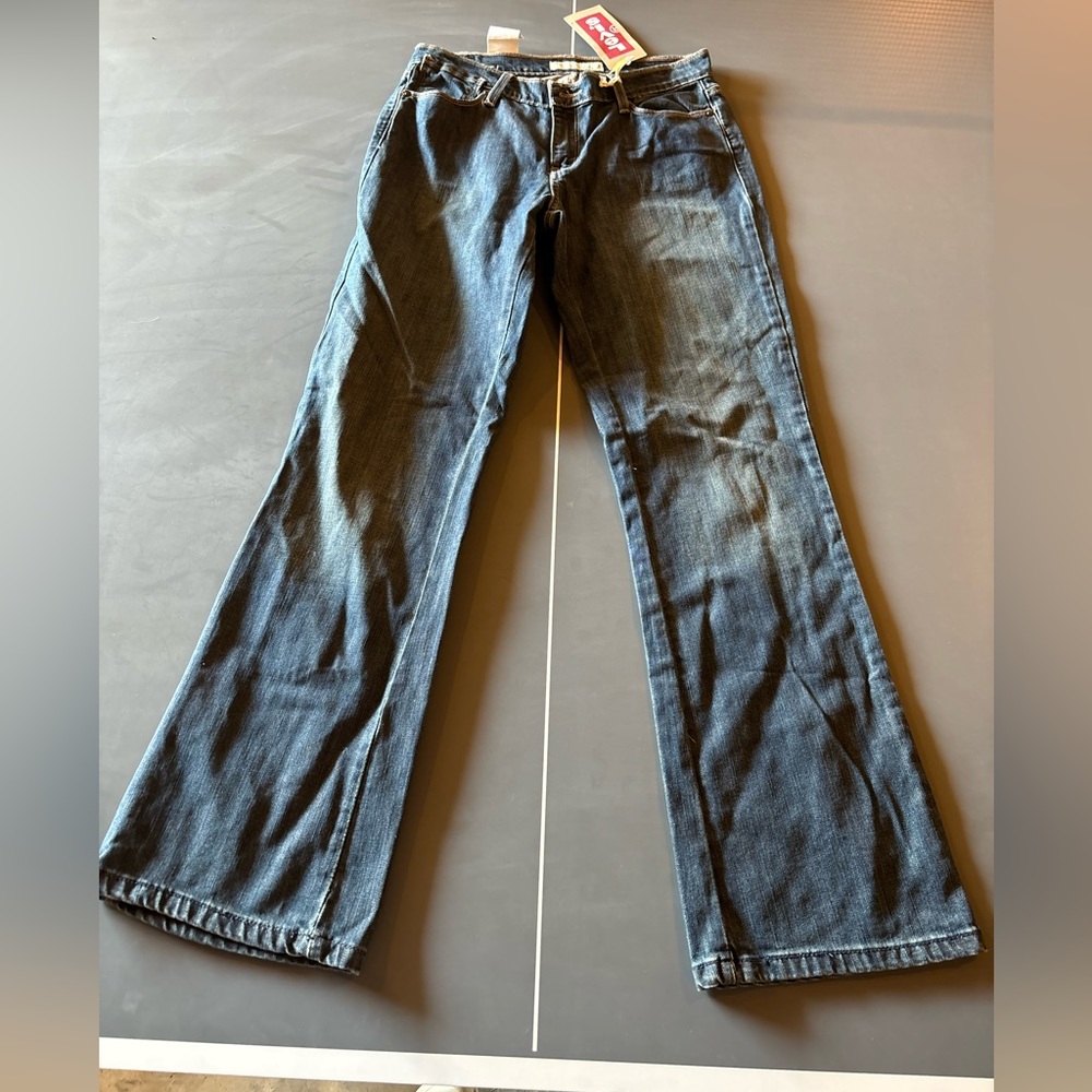 Men’s Levi Jeans Boot Cut - Size 10 Medium